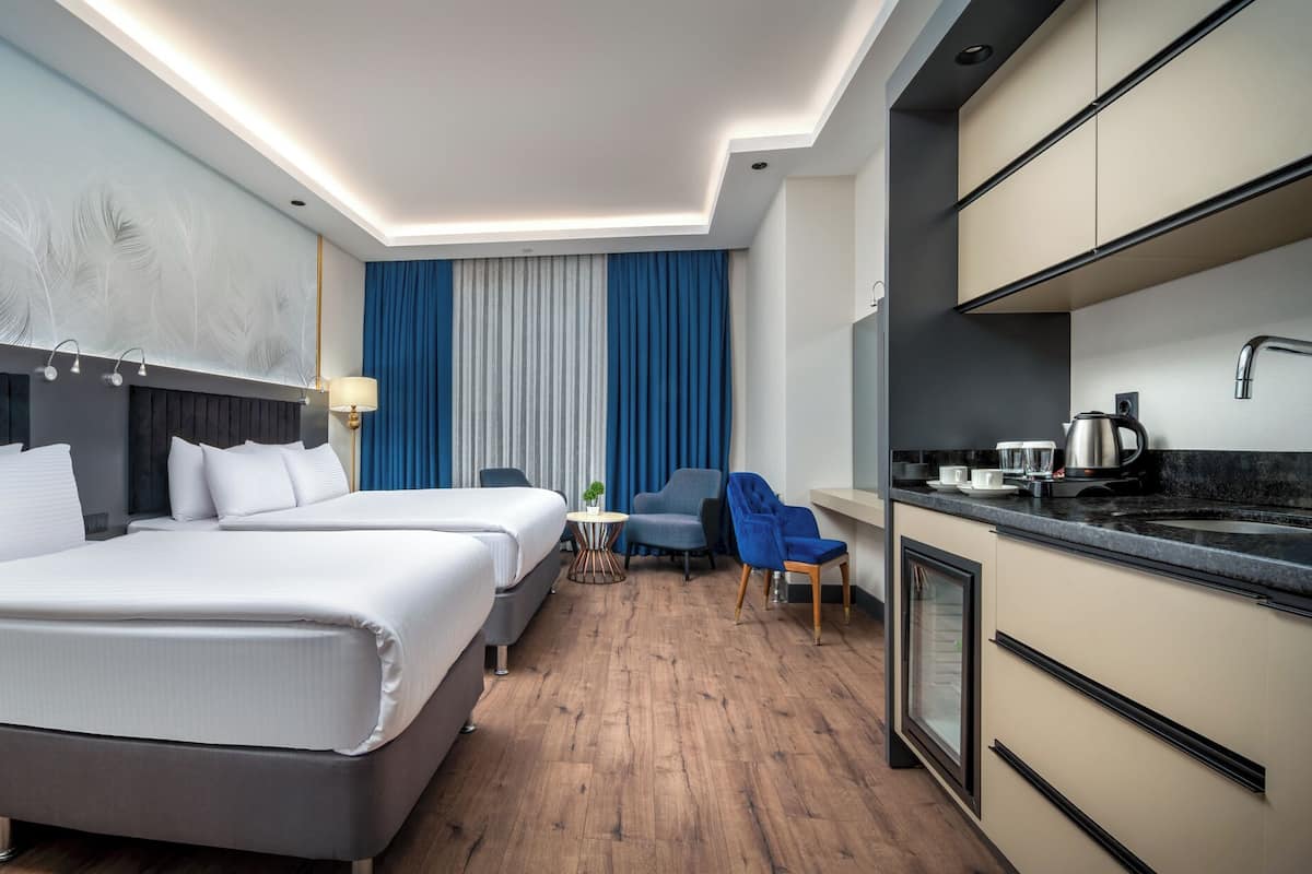 Superior Room, Multiple Beds, Non Smoking