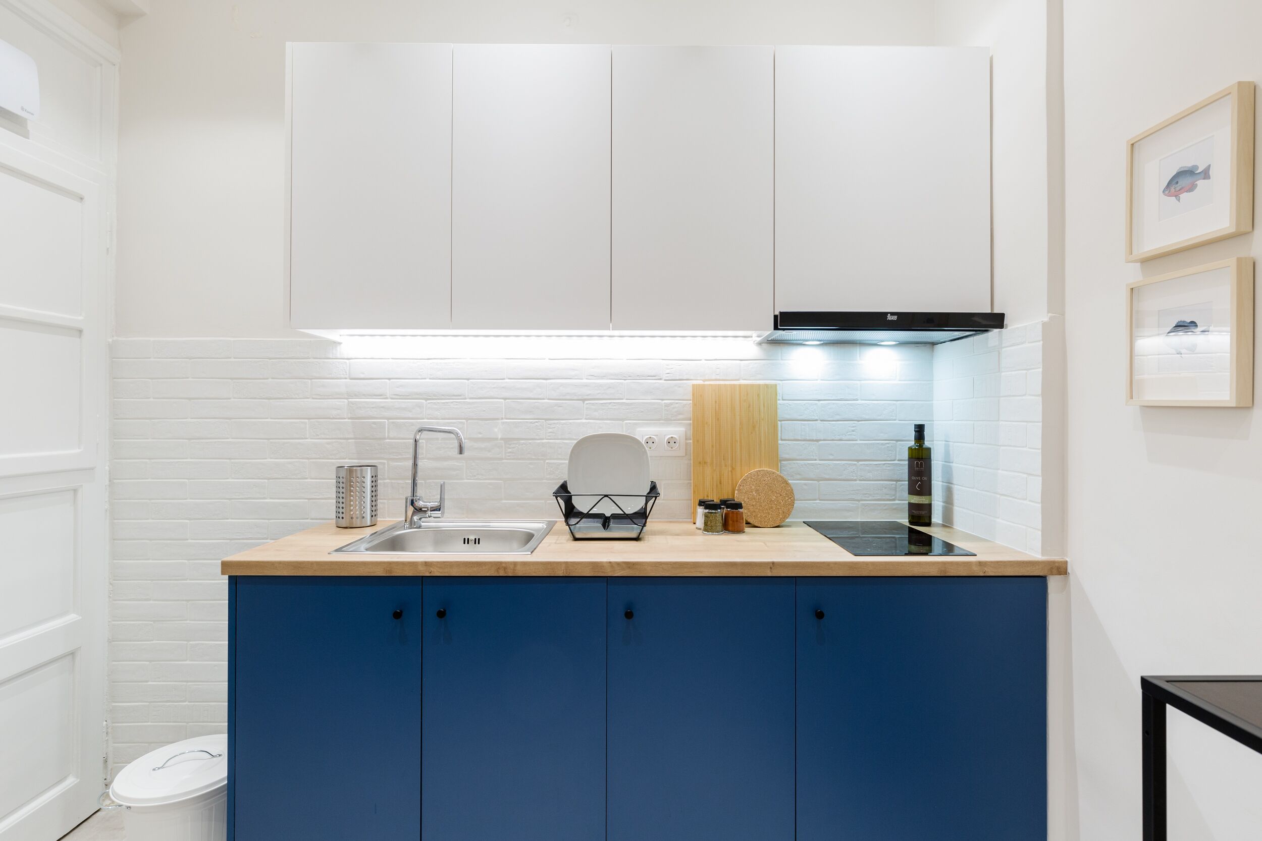 アパートメント 2 ベッドルーム (Acropolis Heart in Plaka) | 専用キッチ ン | 冷蔵庫、電子レンジ、オーブン、コンロ