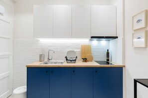 Private kitchen - UPSTREET Acropolis Heart Apartments (Athens)