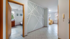 Appartement (D 12) | Aire de séjour | Téléviseur à écran plat