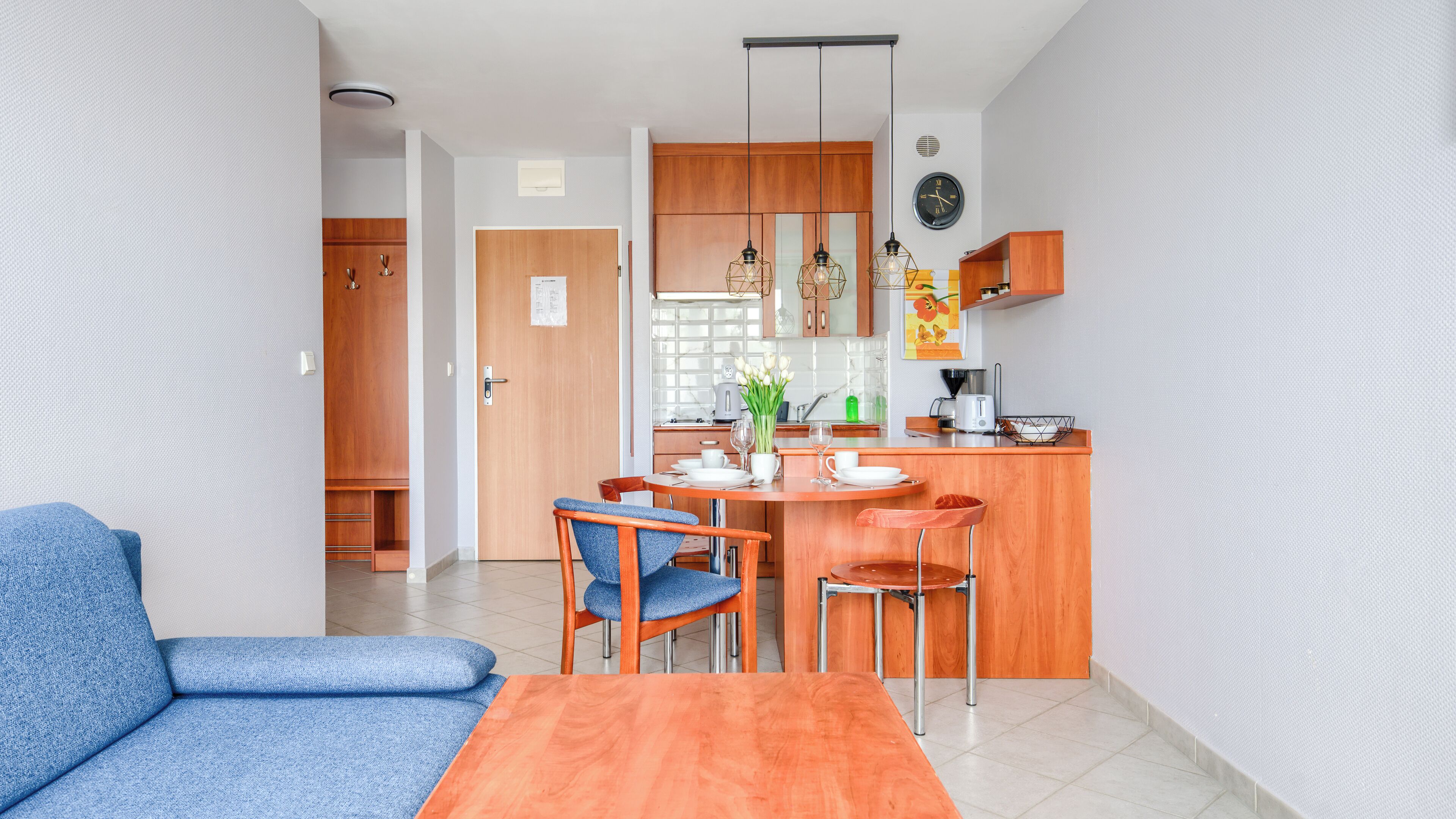Apartment (B33) | Wohnbereich | Flachbildfernseher