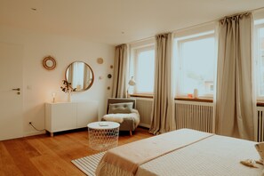 Cunas gratuitas, wifi gratis y ropa de cama 