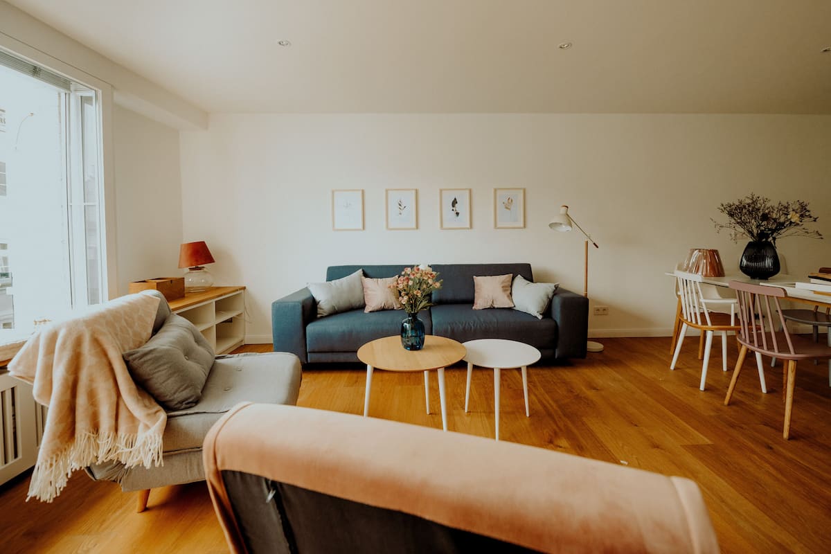 أسرّة أطفال/رضّع (مجانًا) وواي فاي مجانًا وملاءات أسرّة