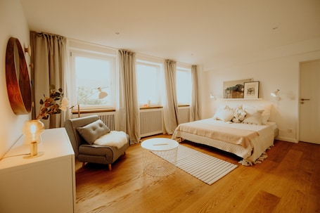 1 bedroom, free cribs/infant beds, free WiFi, bed sheets