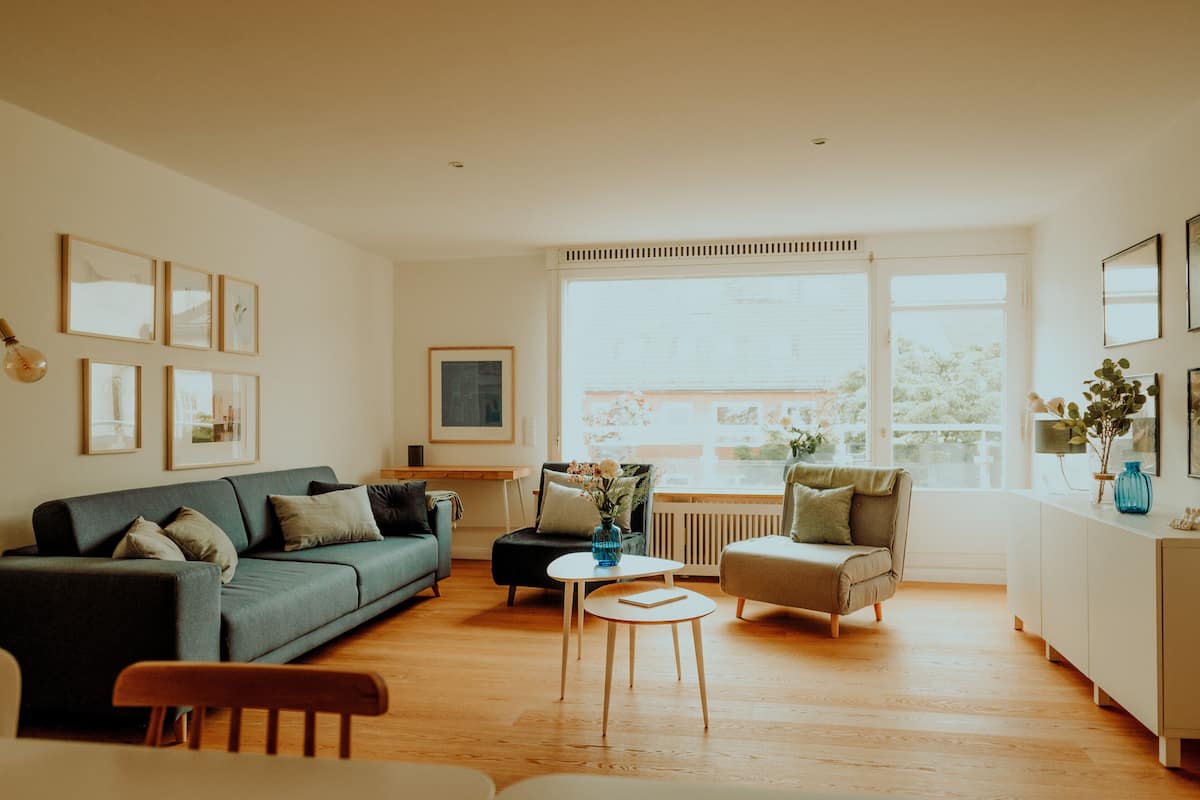 أسرّة أطفال/رضّع (مجانًا) وواي فاي مجانًا وملاءات أسرّة