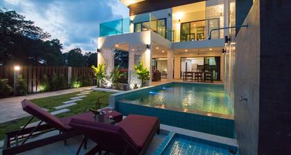 The Elegance Pool Villas