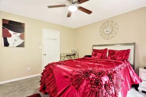 Room - Atlanta Metro Entire 2 Bedroom Home (Norcross)
