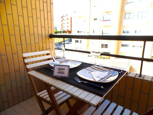 Cavadas Courtyard Apartment - 3 Rooms