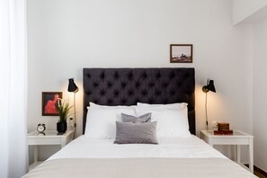 1 bedroom, desk, laptop workspace, blackout curtains - UPSTREET Classy Apartments (Athens)
