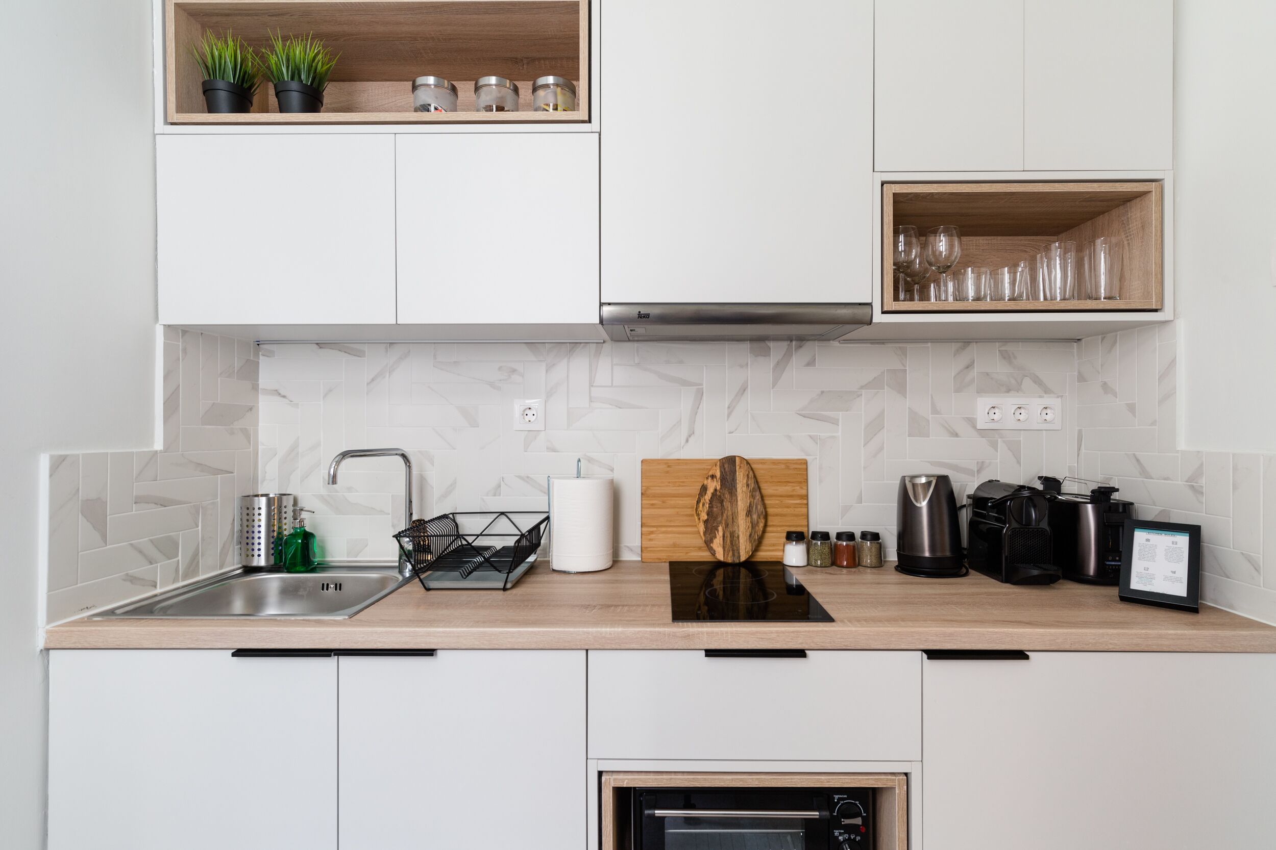 Apartment (Charming) | Private kitchenette | Fridge, oven, stovetop, espresso maker