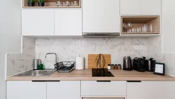 Leilighet (Charming) | Eget tekjøkken | Kjøleskap, ovn, kokeplater og espressomaskin