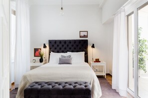 1 bedroom, desk, laptop workspace, blackout drapes