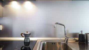 Refrigerador, microondas, parrilla de estufa y lavavajillas