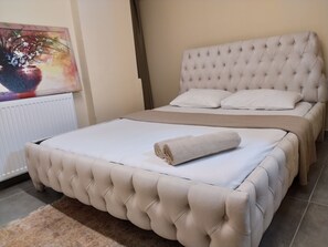 Comfort-Doppelzimmer | Schreibtisch, Bügeleisen/Bügelbrett, kostenloses WLAN, Bettwäsche