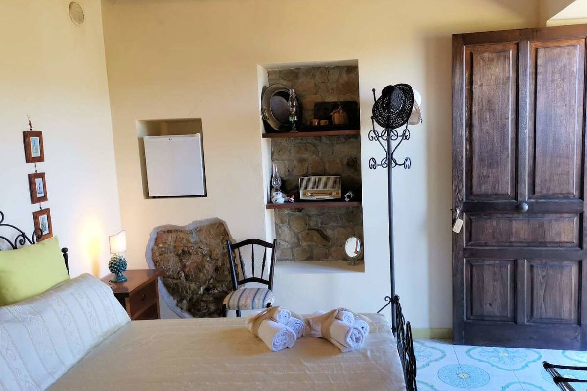 Coffres-forts dans les chambres, bureau, rideaux occultants
