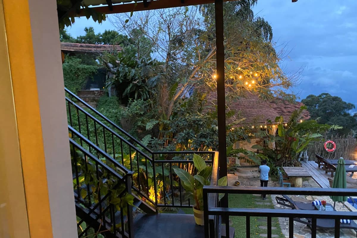 Habitación Deluxe, vista a la montaña | Escritorio, insonorización y wifi gratis