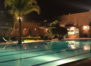 Indoor pool, outdoor pool - Authentic Riad Berber Palace 10 minutes from the Medina of Marrakech (Marrakech)