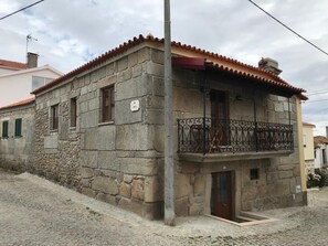 Exterior - CASA RUSTICA DA SOUROPIRES (souropires)