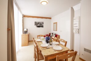Dining - Balcons H 016 - PARC NAT. VANOISE appart. 5 pers. (Termignon)
