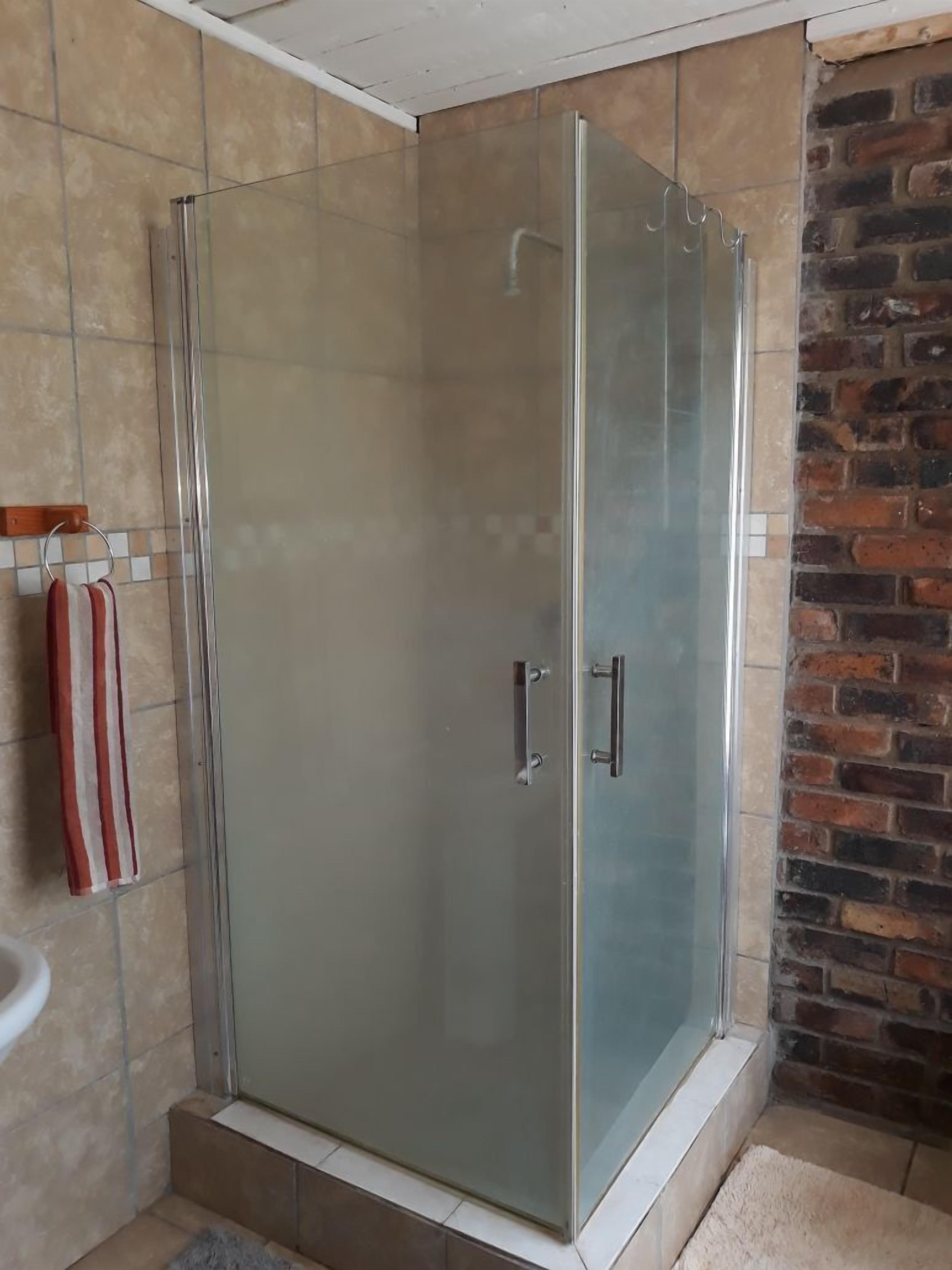 Standard Chalet, 1 Bedroom | Bathroom | Shower, hair dryer, towels, soap
