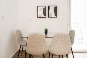 Apartment | In-room dining - UPSTREET Bright 2BD Apt in Psychiko (Filothei-Psychiko)