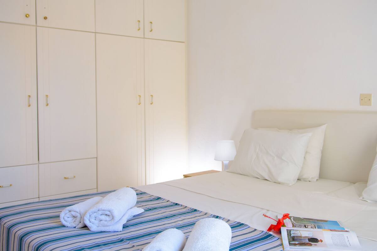 2 slaapkamers, een kluis op de kamer, geluiddichte muren