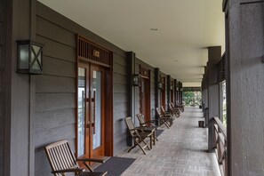 Exterior - RedDoorz Premium @ Lido Sukabumi (Cicurug)