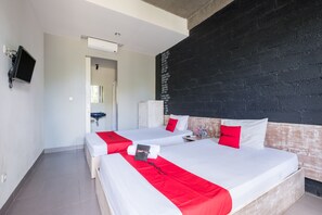 Quarto duplo | Escrivaninha, Wi-Fi de cortesia