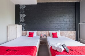 Twin Room | Desk, free WiFi - RedDoorz @ Pecatu Ungasan (Ungasan)