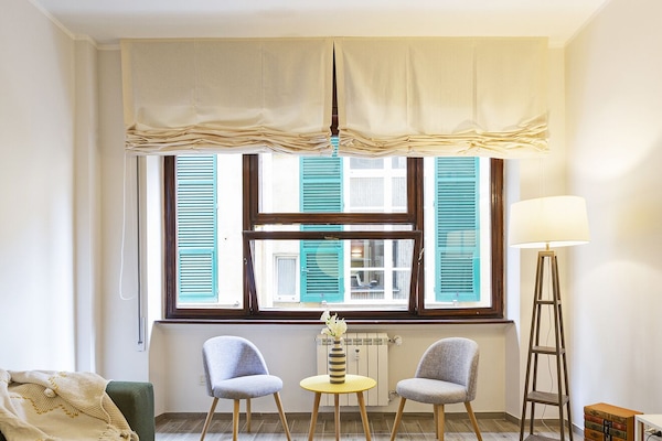 Apartment, 2 Schlafzimmer (Basilico) | Wohnzimmer | Flachbildfernseher