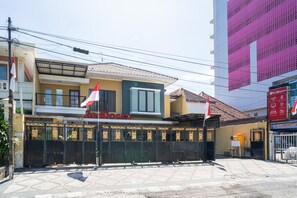 Fachada de la propiedad