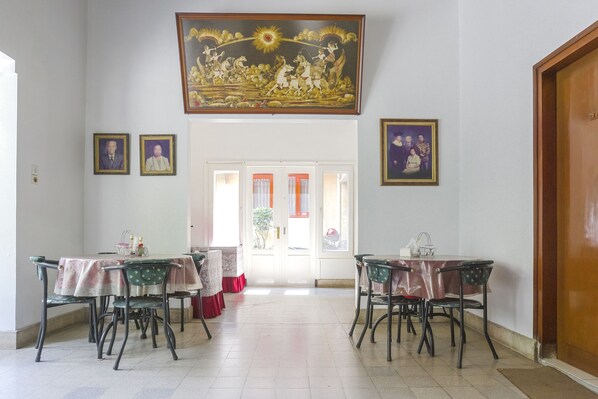 Hall