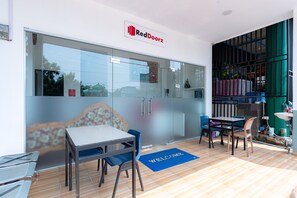 Front of property - RedDoorz near Hang Nadim Batam Airport (Batam)