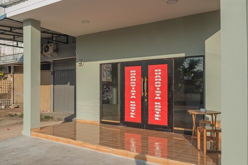 RedDoorz near Hang Nadim Batam Airport