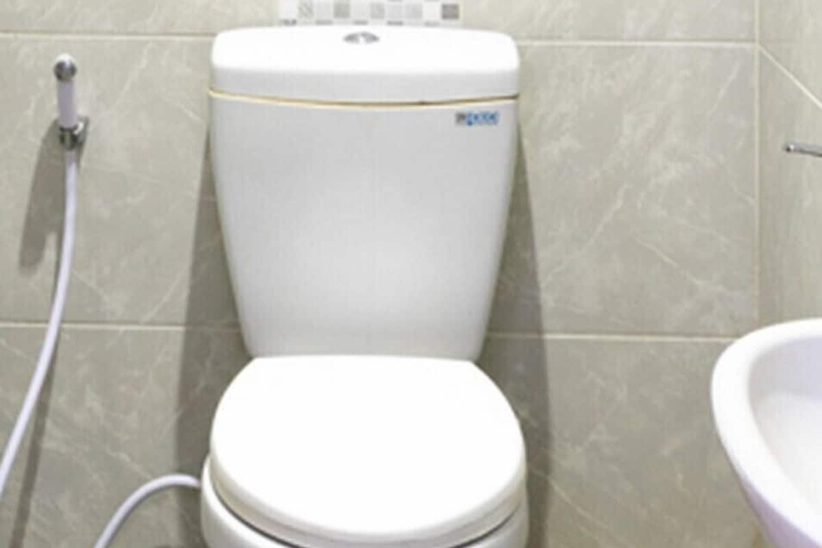 Regadera, amenidades de baño gratuitas, toallas