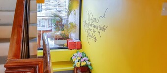 RedDoorz near Ramiro Community Hospital