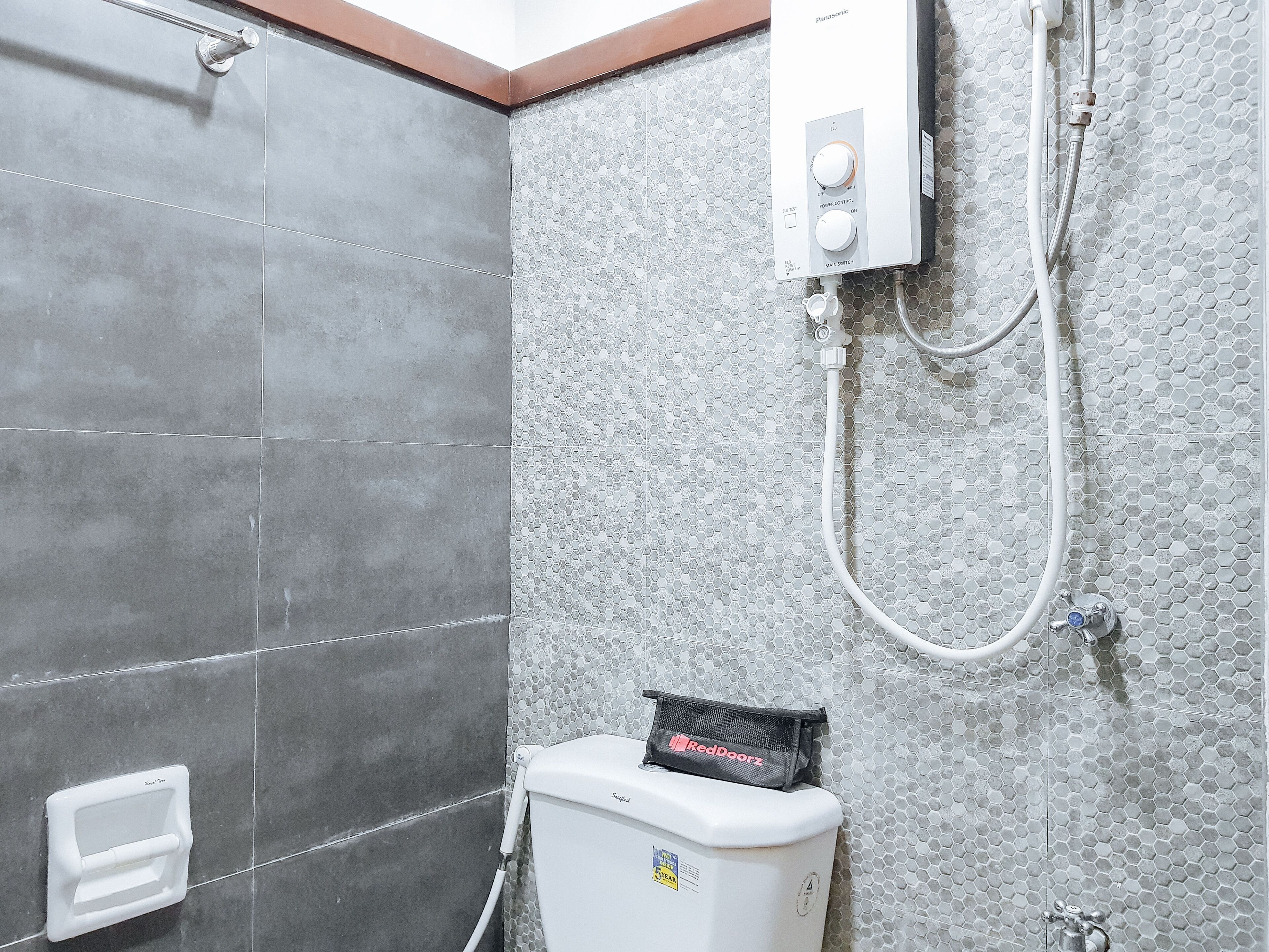 Foto - RedDoorz @ Caimito Drive Dampas