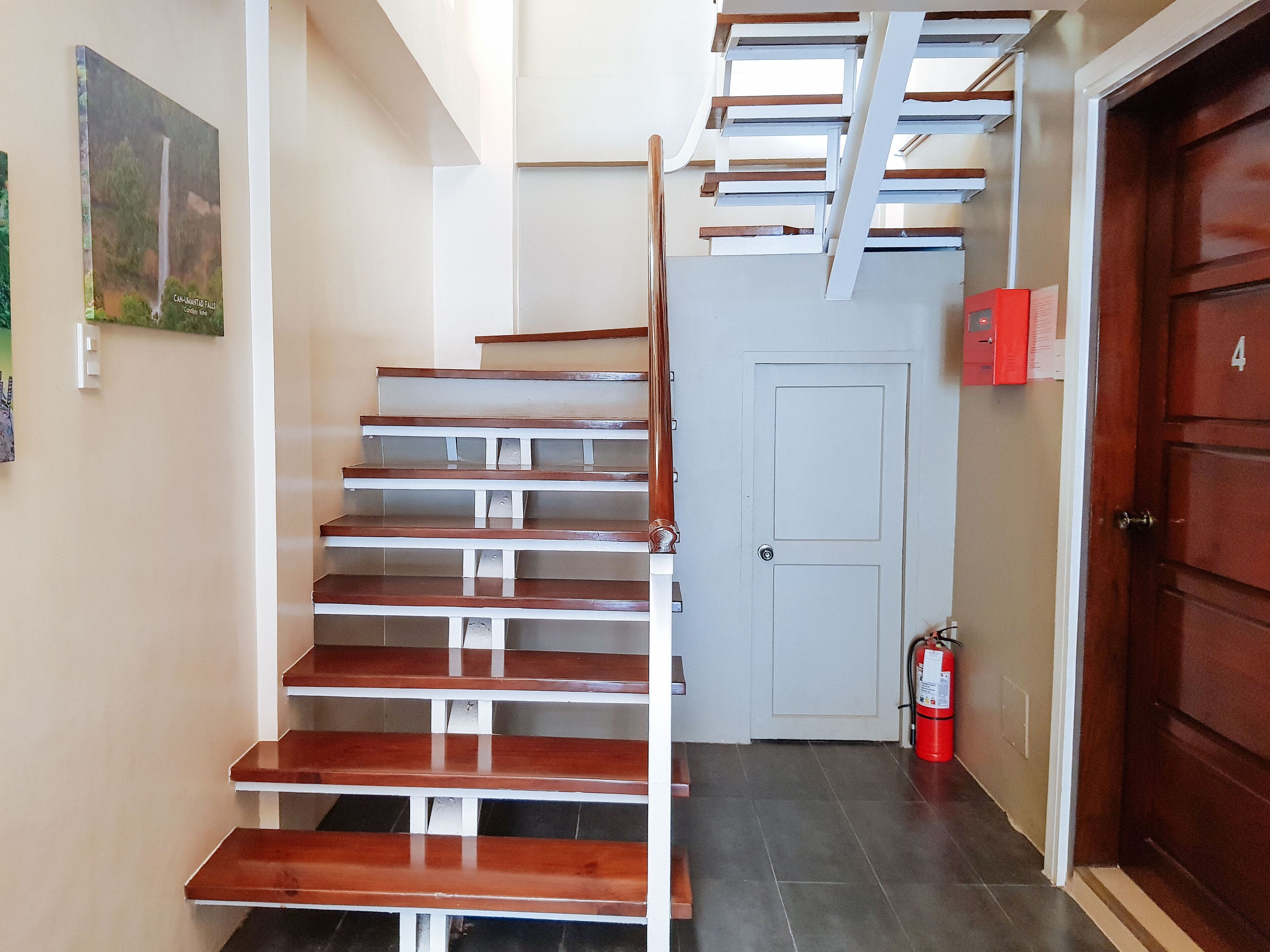 Foto - RedDoorz @ Caimito Drive Dampas