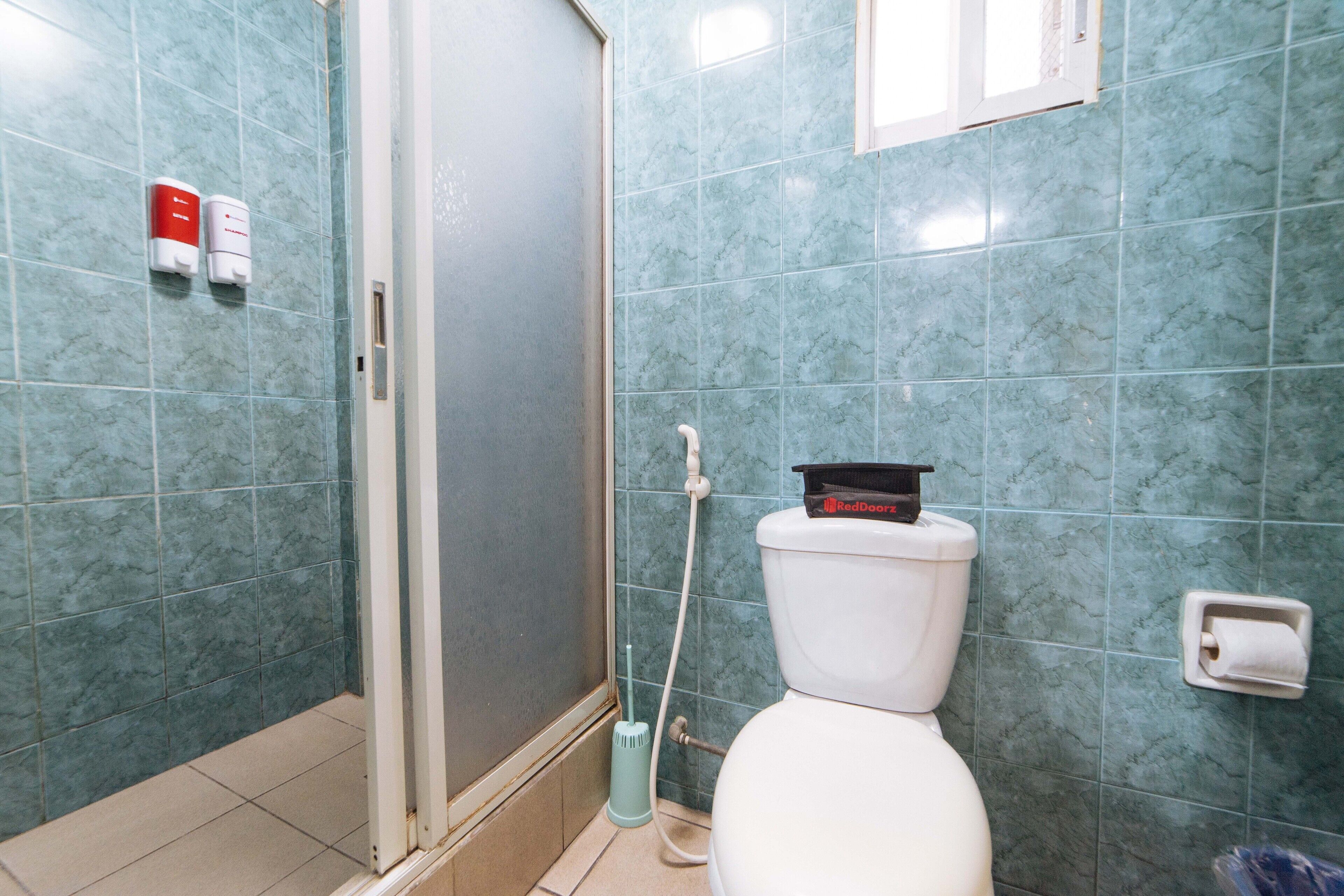 Photo - RedDoorz @ Clarkview 21st Street Angeles City