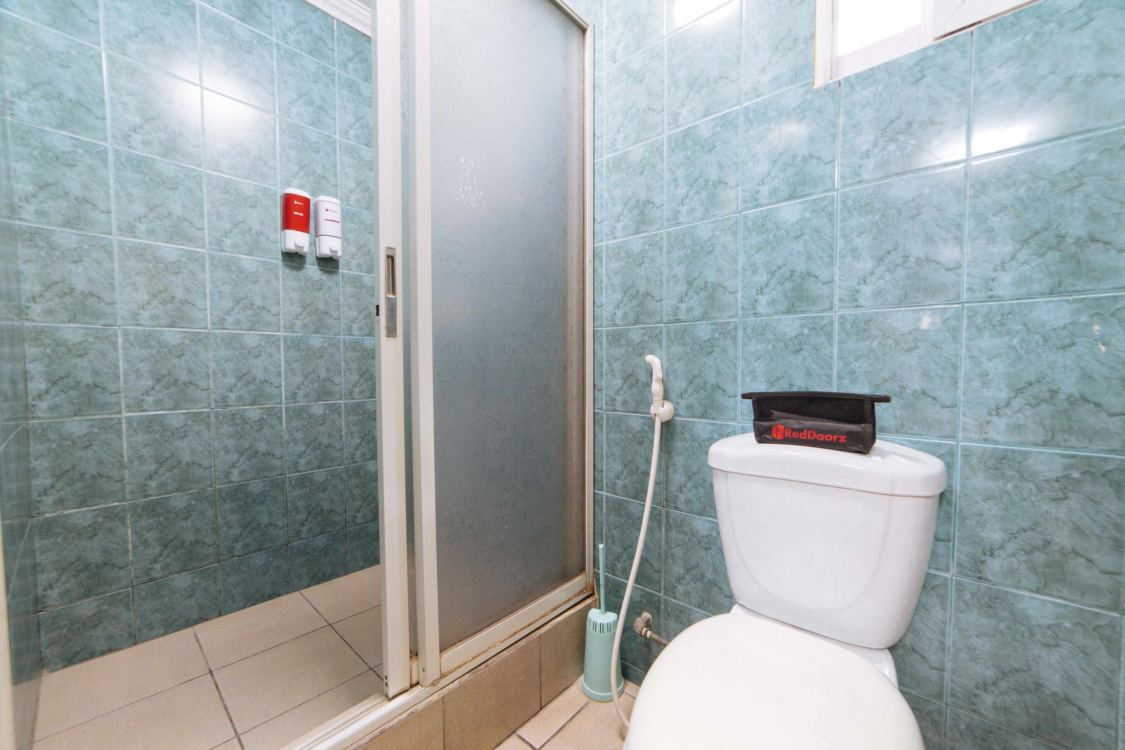 Photo - RedDoorz @ Clarkview 21st Street Angeles City