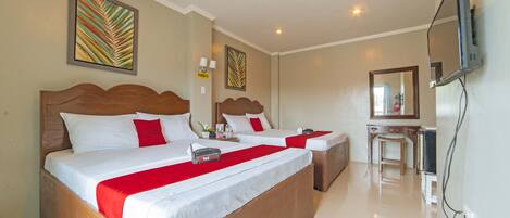 Deluxe Room | Desk, free WiFi