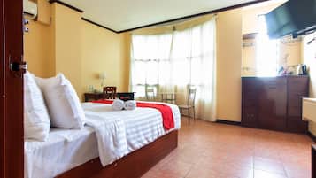 Habitación Premium | Escritorio y wifi gratis