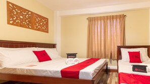 Habitación familiar | Escritorio, wifi gratis y ropa de cama