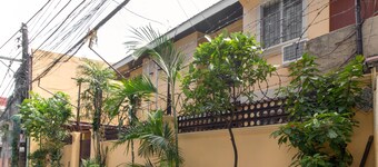 RedDoorz near PNR Espana Station