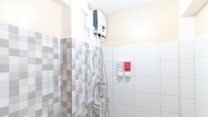 Doppelzimmer | Dusche im Bad