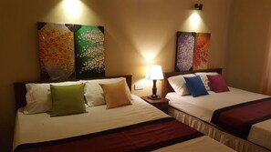2 bedrooms, iron/ironing board, free WiFi