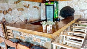 Bar (on property) - John's Guesthouse (Ksamil)