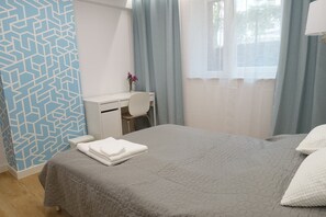 3 habitaciones, escritorio, wifi y ropa de cama