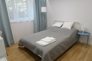 3 Schlafzimmer, Schreibtisch, WLAN, Bettwäsche