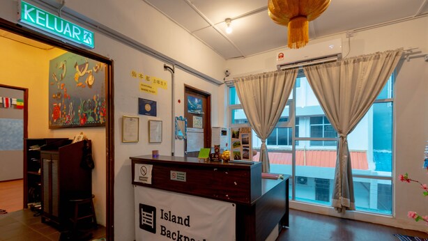 Reception hall - Island Backpackers (Semporna)
